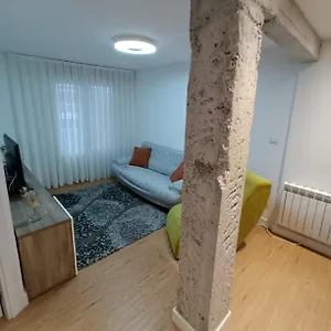 Bonito En Zamakola Apartamento